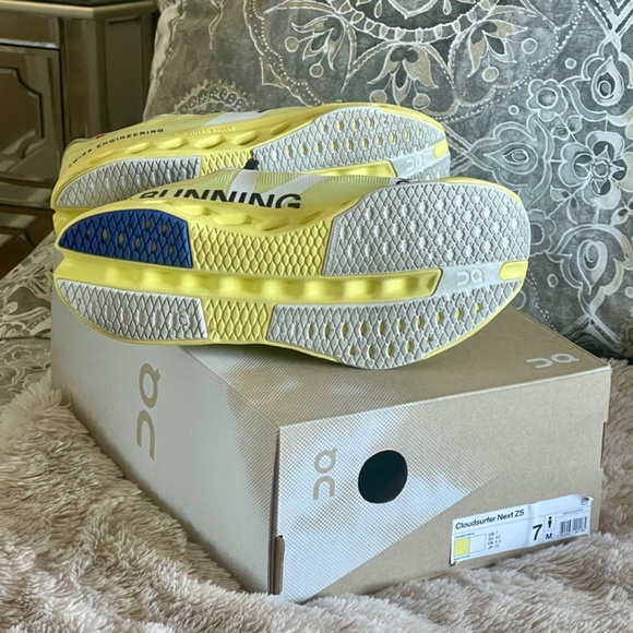 On Cloudsurfer Next Z5 Sneakers - Picture 12 of 12